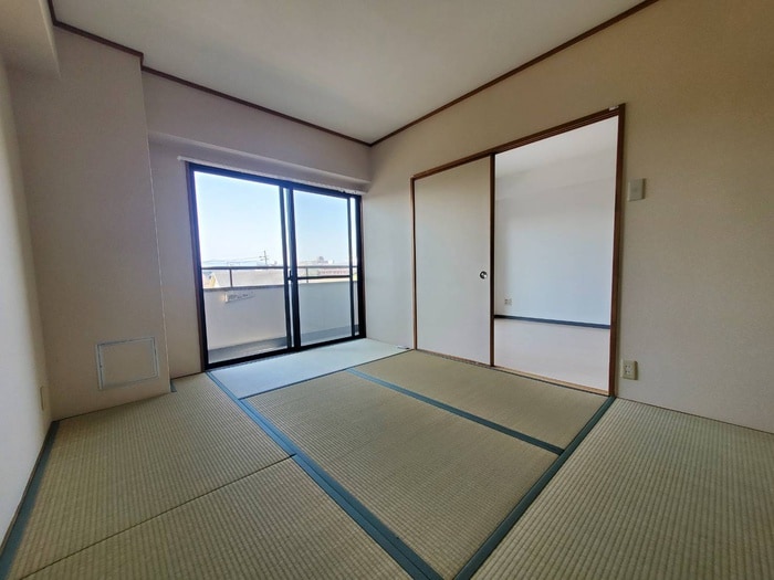 居室 ｲﾝﾍﾟﾘｱﾙﾊﾟﾚｽ ﾘﾊﾞ-ｻｲﾄﾞ