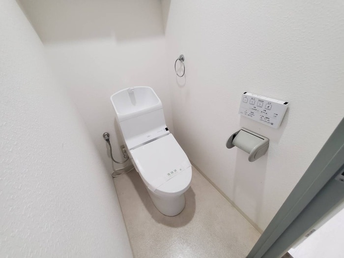 トイレ ｲﾝﾍﾟﾘｱﾙﾊﾟﾚｽ ﾘﾊﾞ-ｻｲﾄﾞ