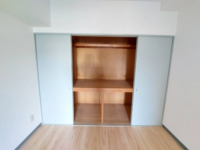 収納 ｲﾝﾍﾟﾘｱﾙﾊﾟﾚｽ ﾘﾊﾞ-ｻｲﾄﾞ