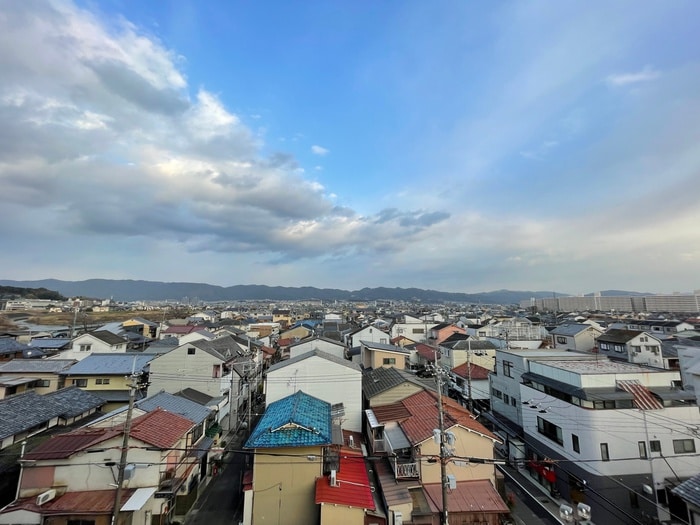 室内からの展望 ｲﾝﾍﾟﾘｱﾙﾊﾟﾚｽ ﾘﾊﾞ-ｻｲﾄﾞ