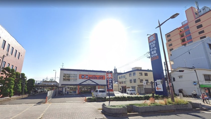 BOOKOFF堺御陵前店(ビデオ/DVD)まで190m Vita Nuova堺