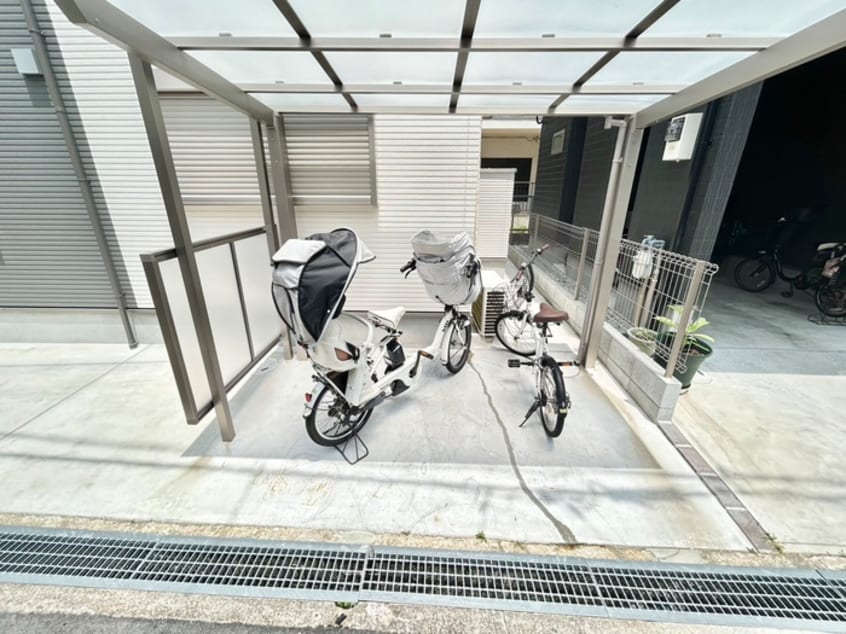 駐輪場 EVER LIFE西明石