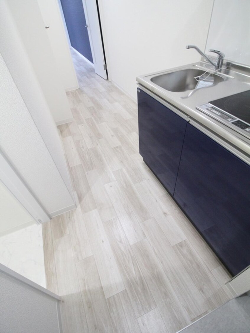 廊下 ユリシス神戸WEST