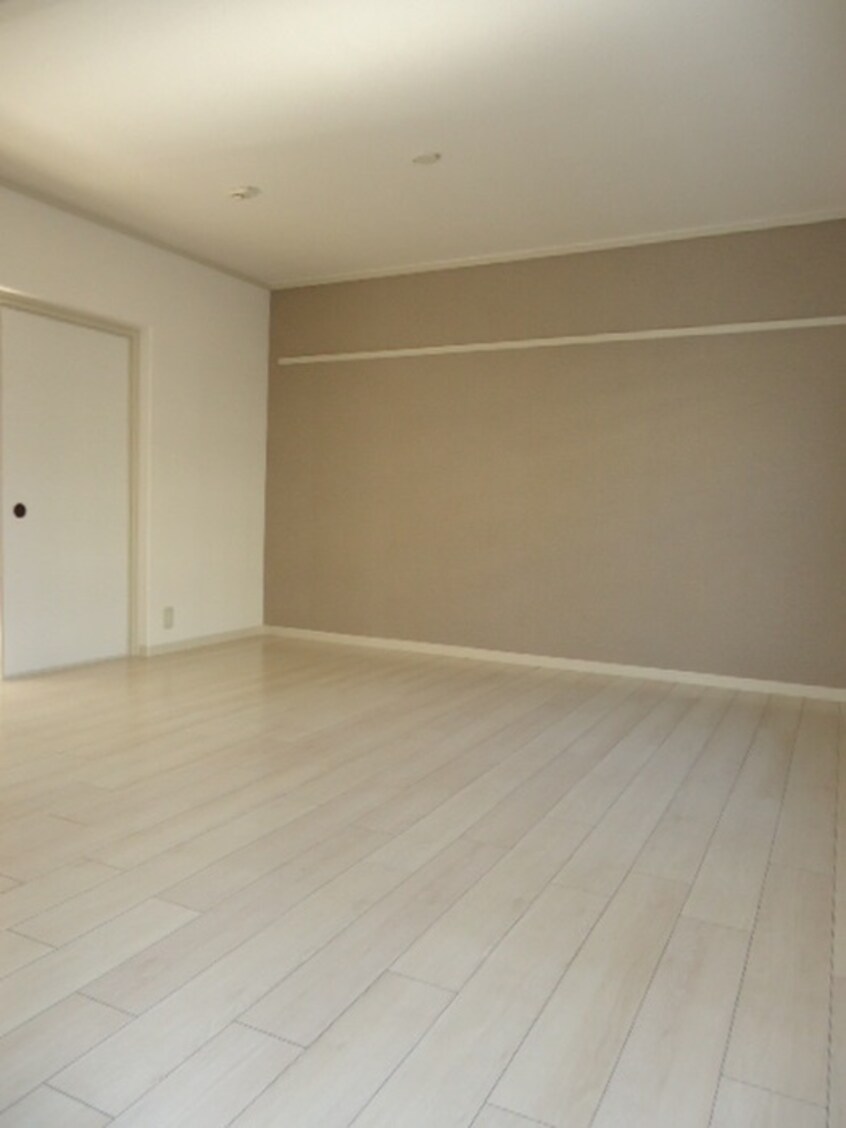 居室 エル・セレーノ古川橋