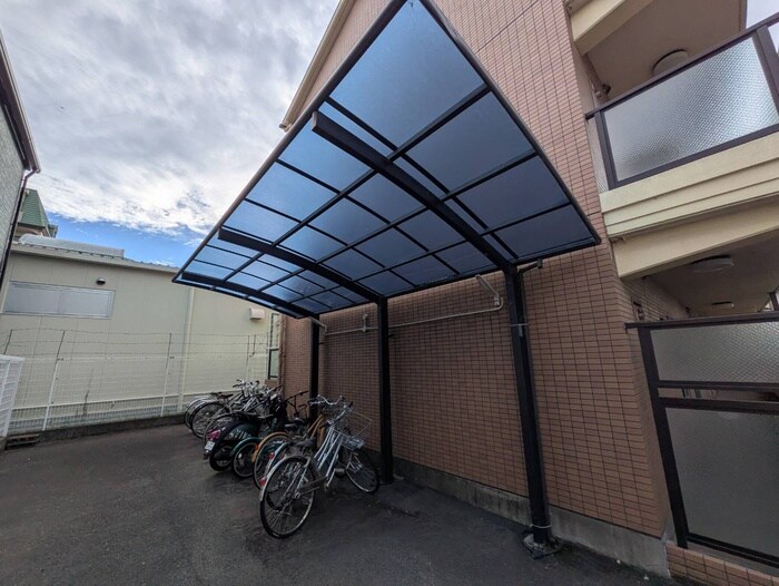 駐輪場 イデアルコートⅤ