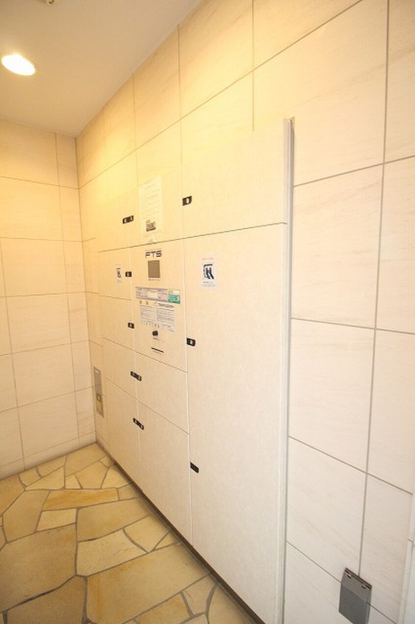 バイク置き場 プレサンス京都四条堀川(1004)