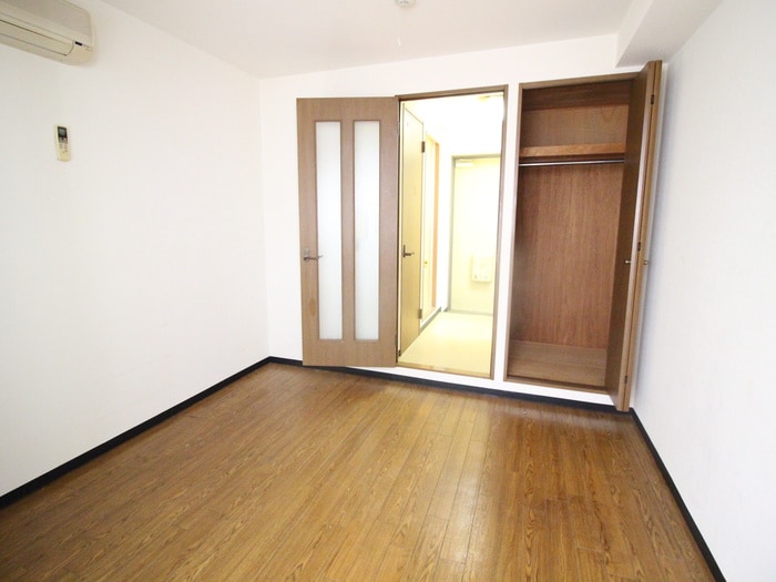 居室 渡邉ハイツ77