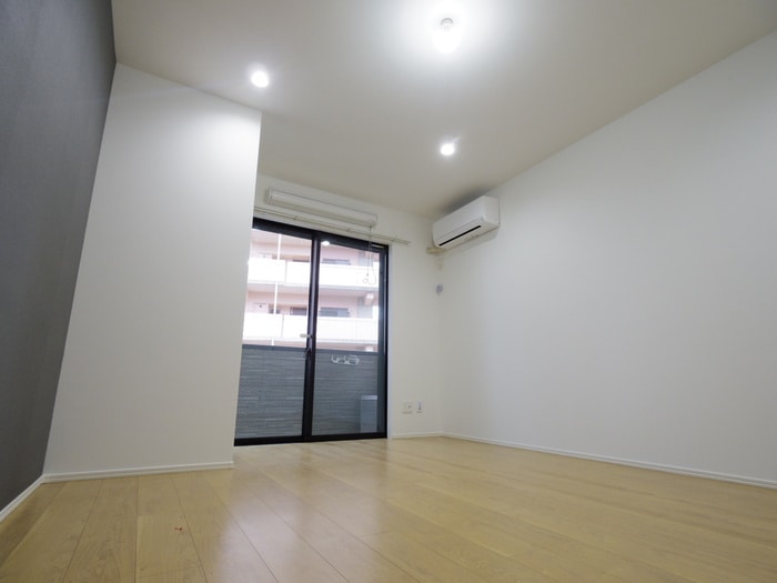 居室 エルバ深草