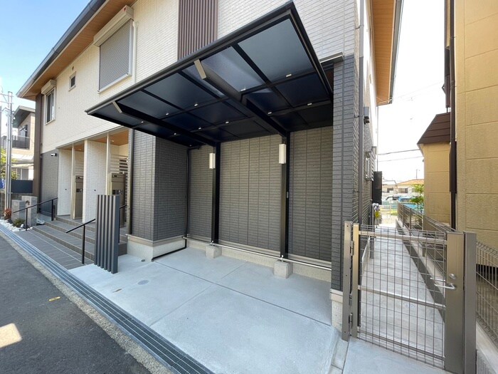 駐輪場 シュライクコート