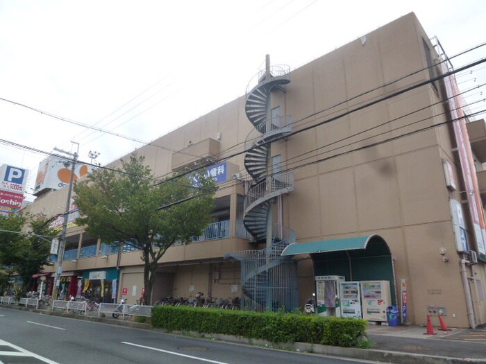 ダイエー(スーパー)まで600m ガーデンローズ３