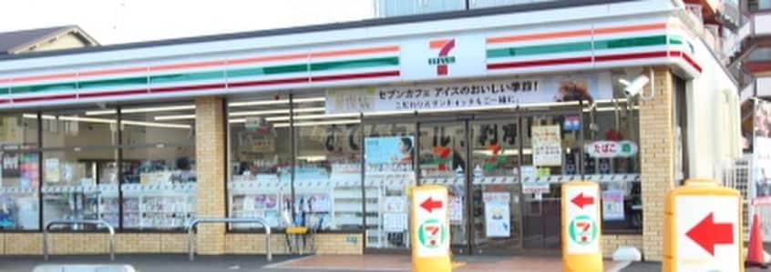 セブンイレブン(コンビニ)まで600m ガーデンローズ３