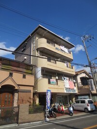 イワサカハイツ