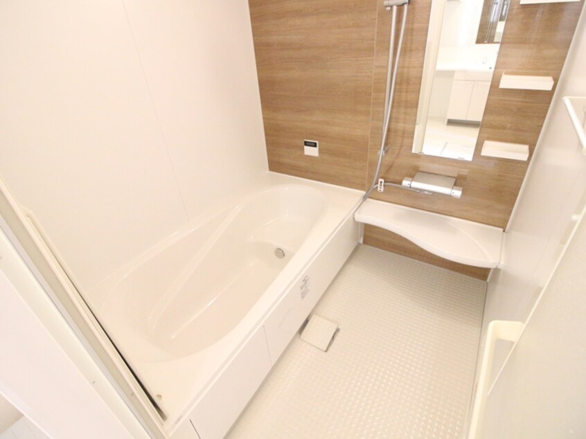 バス／シャワールーム等 ロイヤルコート