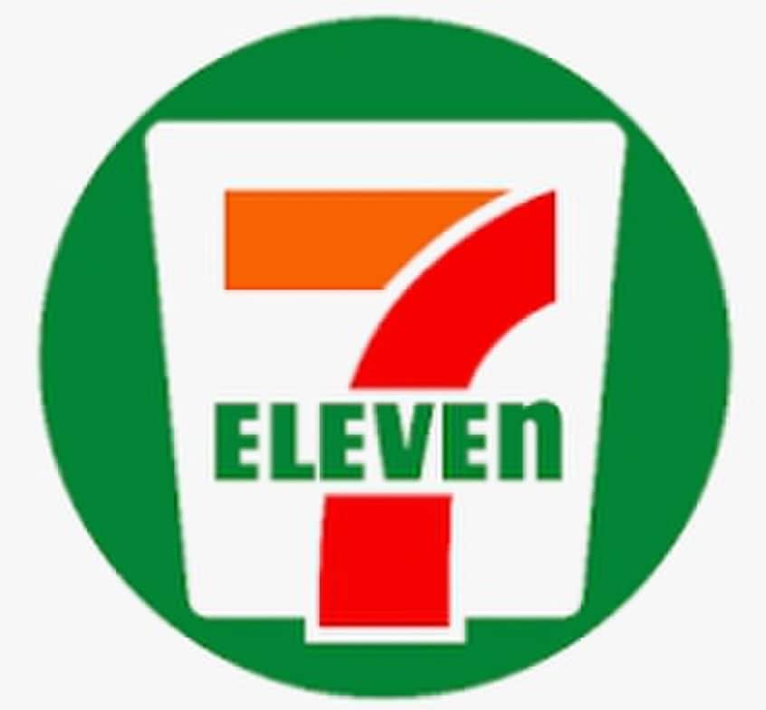 セブンイレブン(コンビニ)まで240m ｴｽﾃﾑｺｰﾄ神戸元町ⅡTHE　SALON