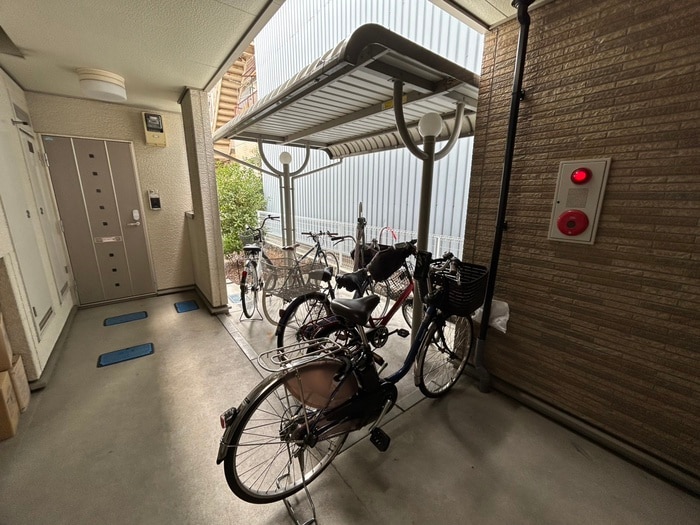 駐輪場 メゾン・ド・フィオ－レ