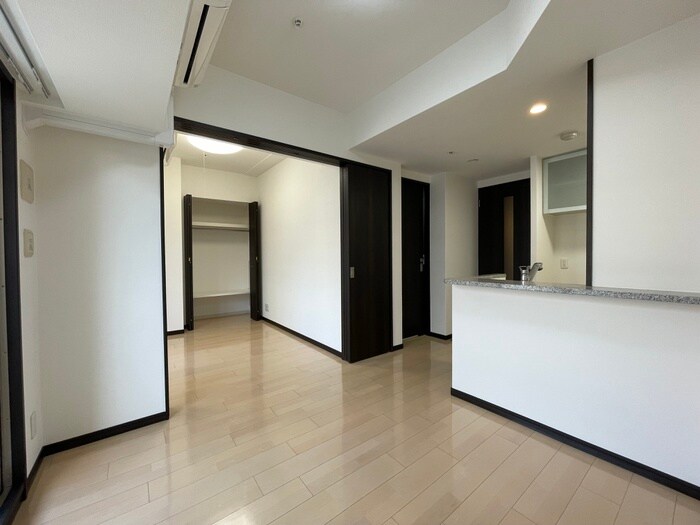 居室 ｴｽﾃﾑﾌﾟﾗｻﾞ神戸三宮ルクシア(901)