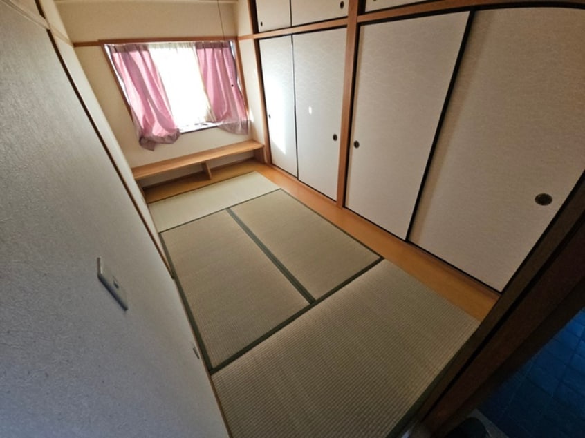 居室 エスポア－ル春日Ⅱ