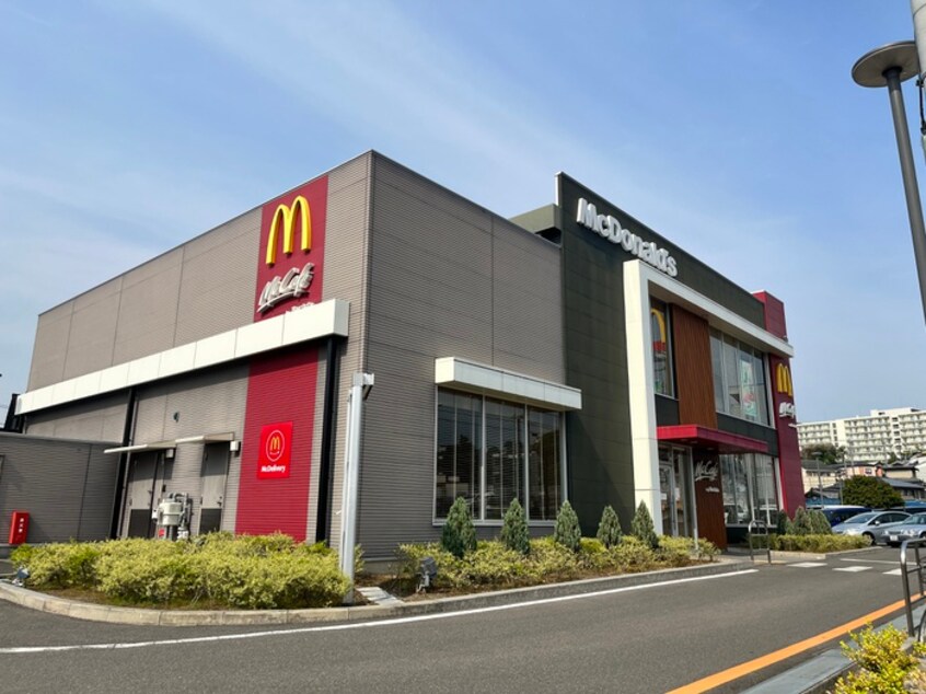 マクドナルド(ファストフード)まで153m さつき館　２１