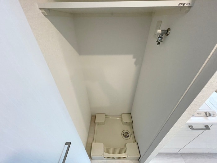洗濯機置場 ｴｽﾘｰﾄﾞ神戸大倉山ﾋﾙｽﾞ(1011)