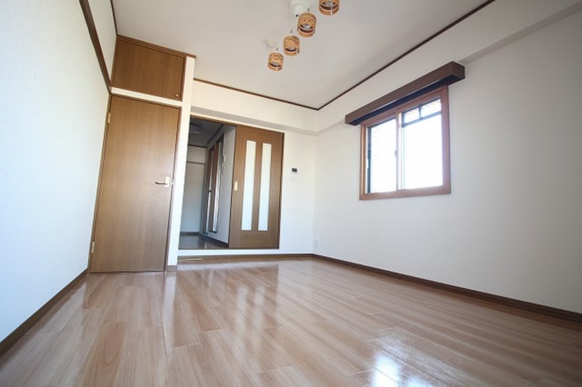 居室 ラフィーネ四条堀川