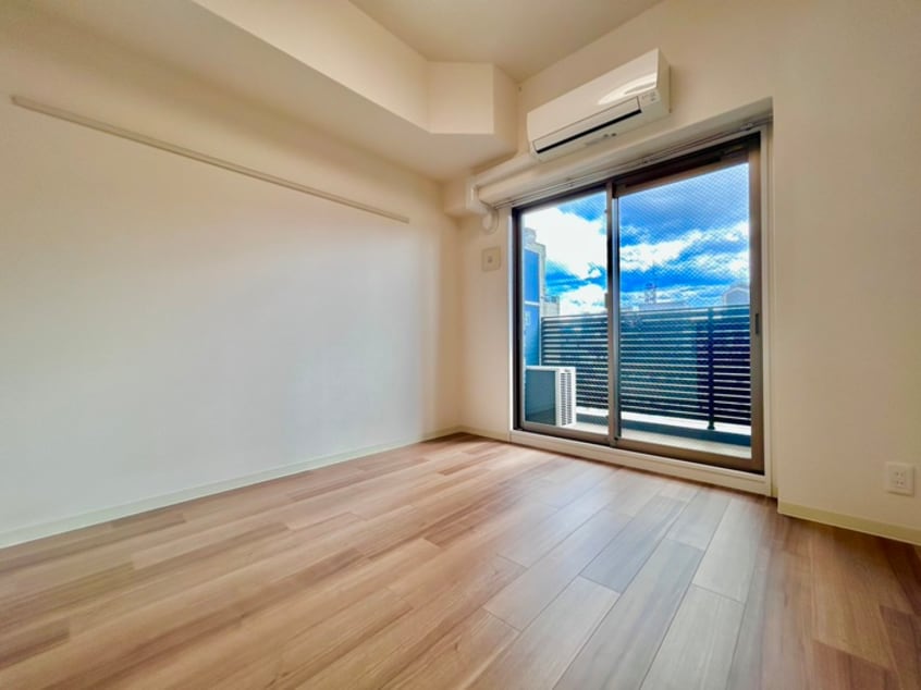 居室 ﾌﾟﾚｻﾝｽ難波ｲﾝﾌｨﾆﾃｨ(511)