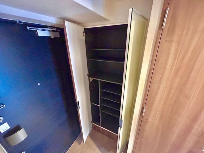 靴箱 ﾌﾟﾚｻﾝｽ難波ｲﾝﾌｨﾆﾃｨ(511)