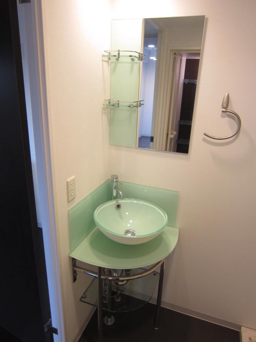 洗面 セレニテ新大阪弐番館