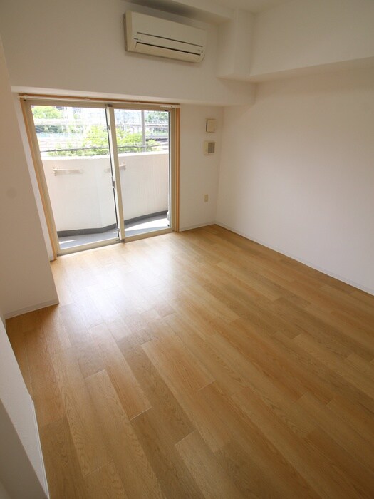 居室 セレニテ新大阪弐番館