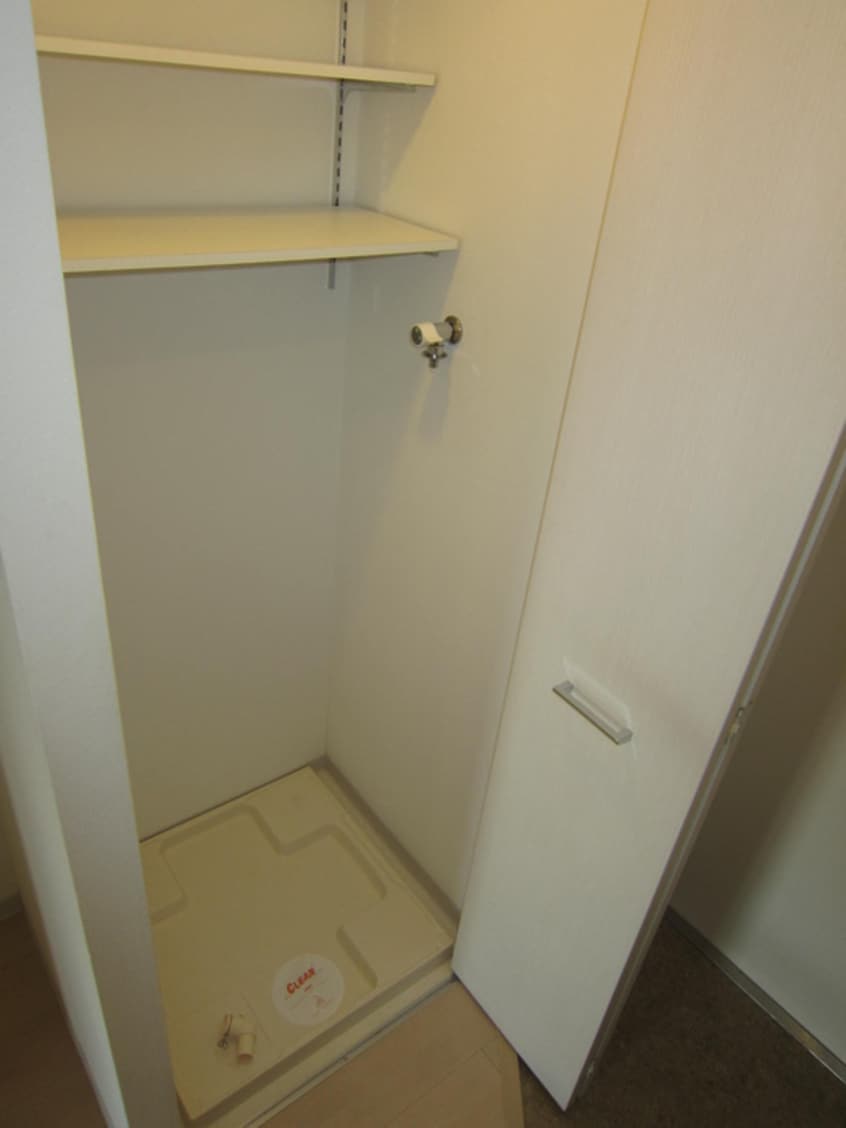 洗濯機置場 セレニテ新大阪弐番館