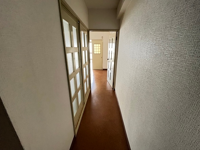 バス／シャワールーム等 ラフィ－ネフジ