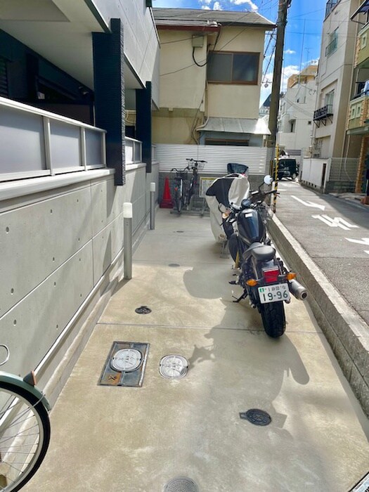 バイク置き場 ワコーレヴィータ関目WEST