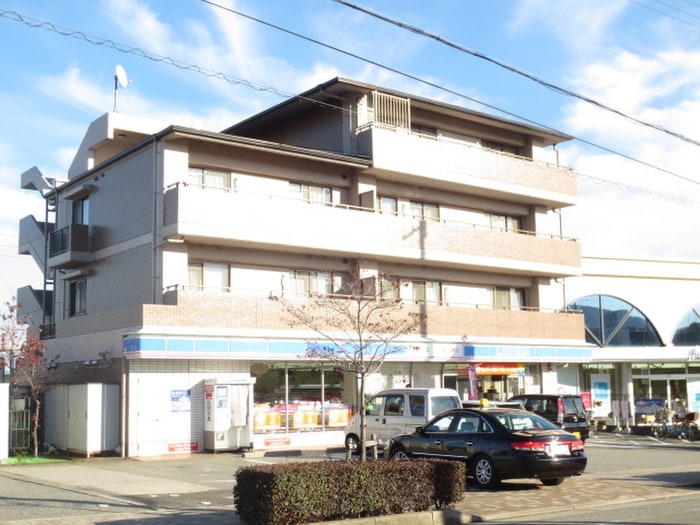 ローソン(コンビニ)まで567m グランドゥ－ル逆瀬川Ⅰ