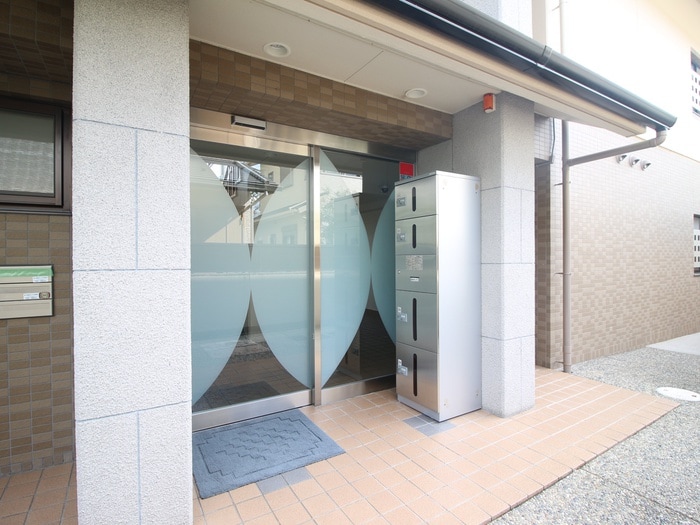 エントランス部分 コンチネンタルオオサギ