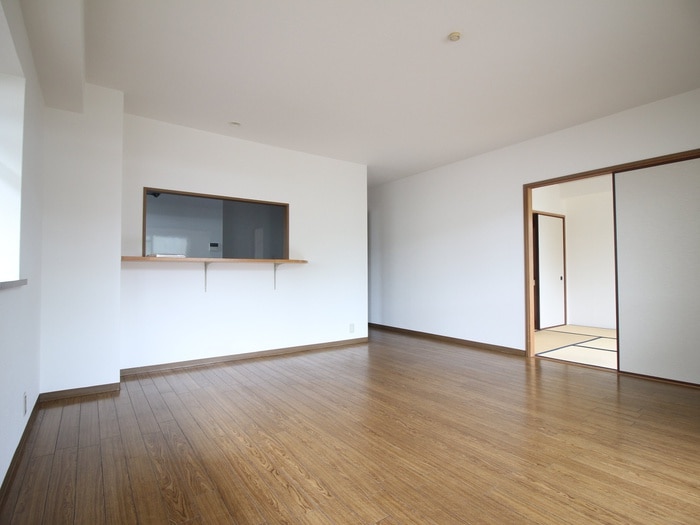 居室 コンチネンタルオオサギ