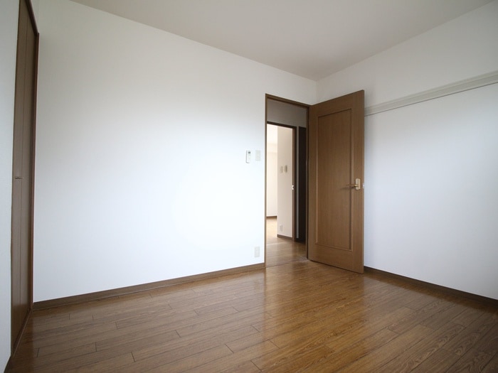 居室 コンチネンタルオオサギ