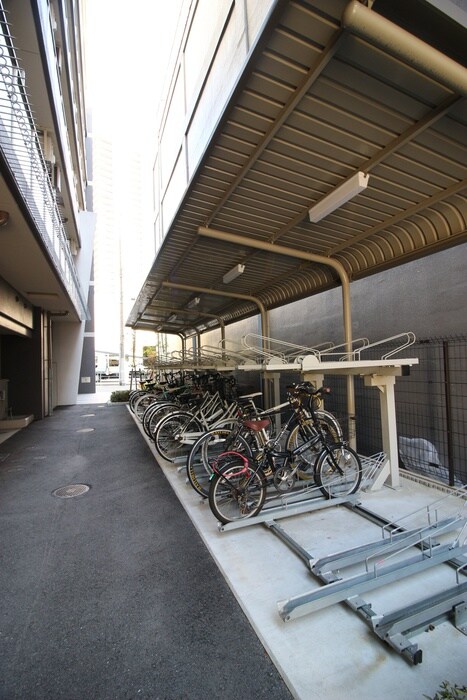 駐輪場 ｴｽﾃﾑｺ-ﾄ難波WEST-SIDEⅢﾄﾞ-ﾑｼﾃｨ
