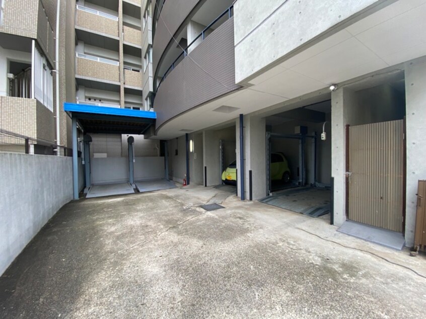 駐車場 ｳｪ-ﾌﾞｲﾝ中津