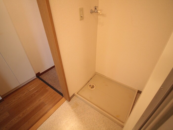 洗濯機置場 カノン雁金