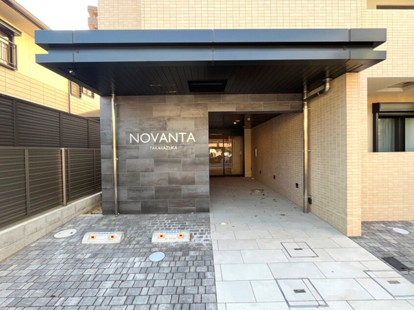 エントランス部分 NOVANTA宝塚