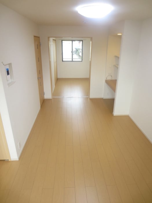 居室 フローリッシュガーデン青地