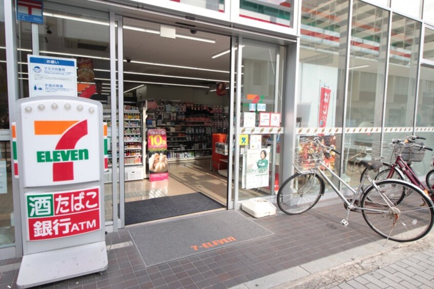 セブンイレブン(コンビニ)まで316m パルコ－ト豊川