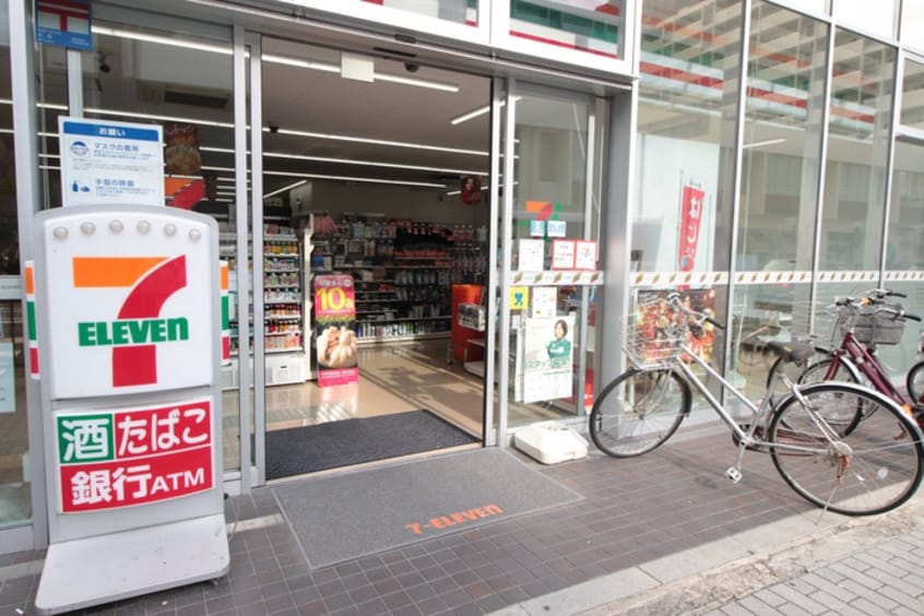 セブンイレブン(コンビニ)まで316m パルコ－ト豊川