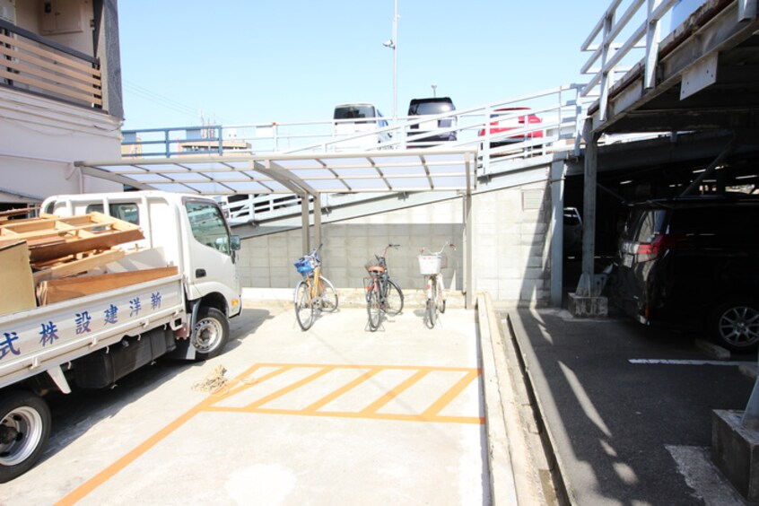 駐輪場 今川ビル