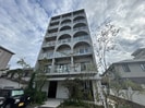 DITADecoller海岸通の外観