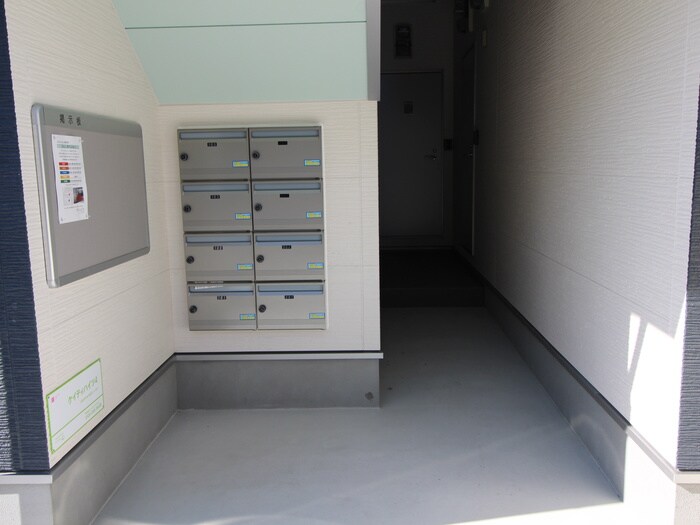 エントランス部分 ケイティハイツ４