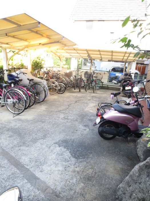 駐輪場 オリエント鴻池