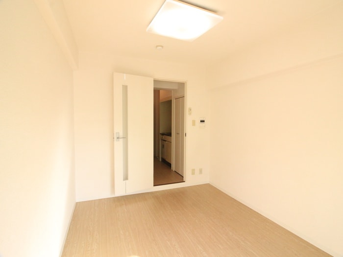 居室 フロ－ライト関大前