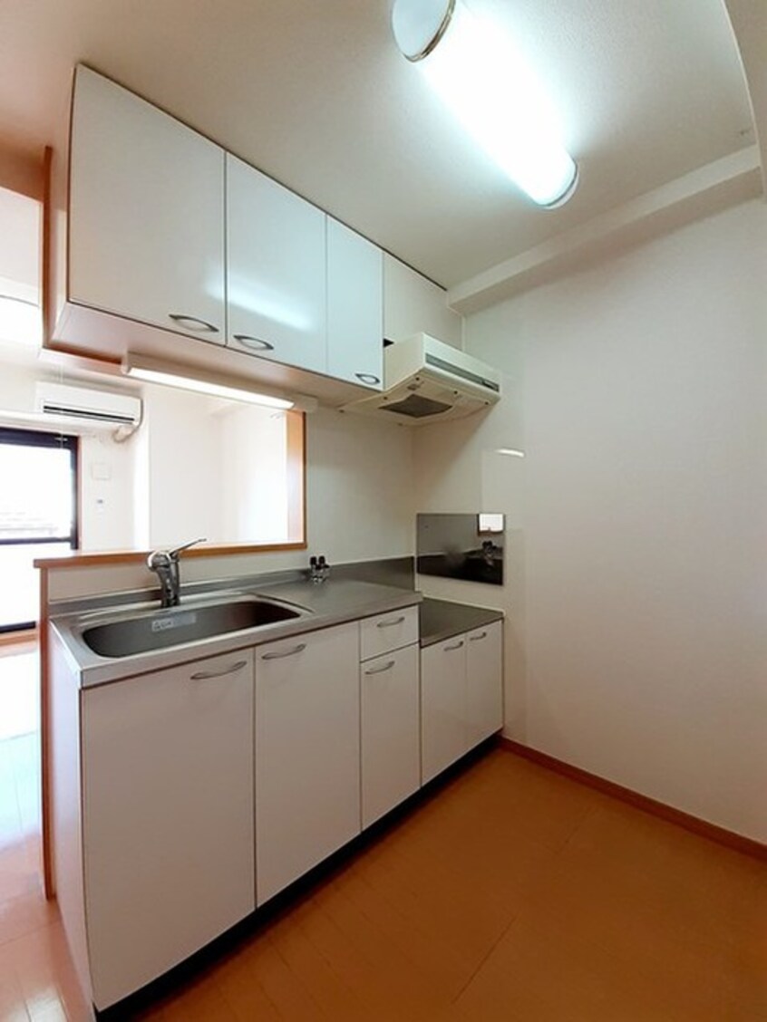 キッチン エテルノ・スクエア五番館