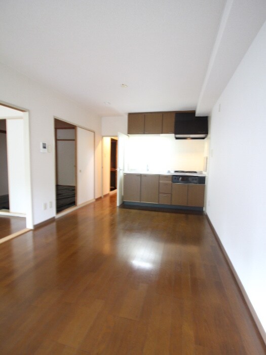 居室 ルミエ－ル山下