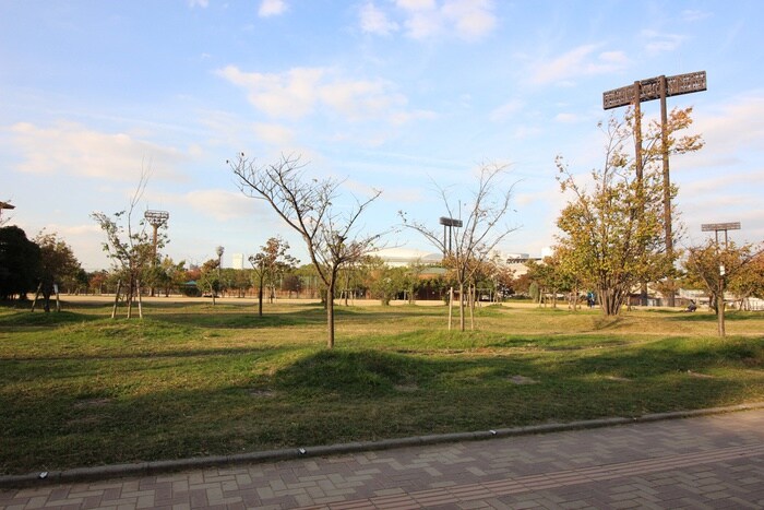 長居公園(公園)まで170m 上田ビル